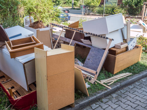 Best Retail Junk Removal  in Russellville, KY